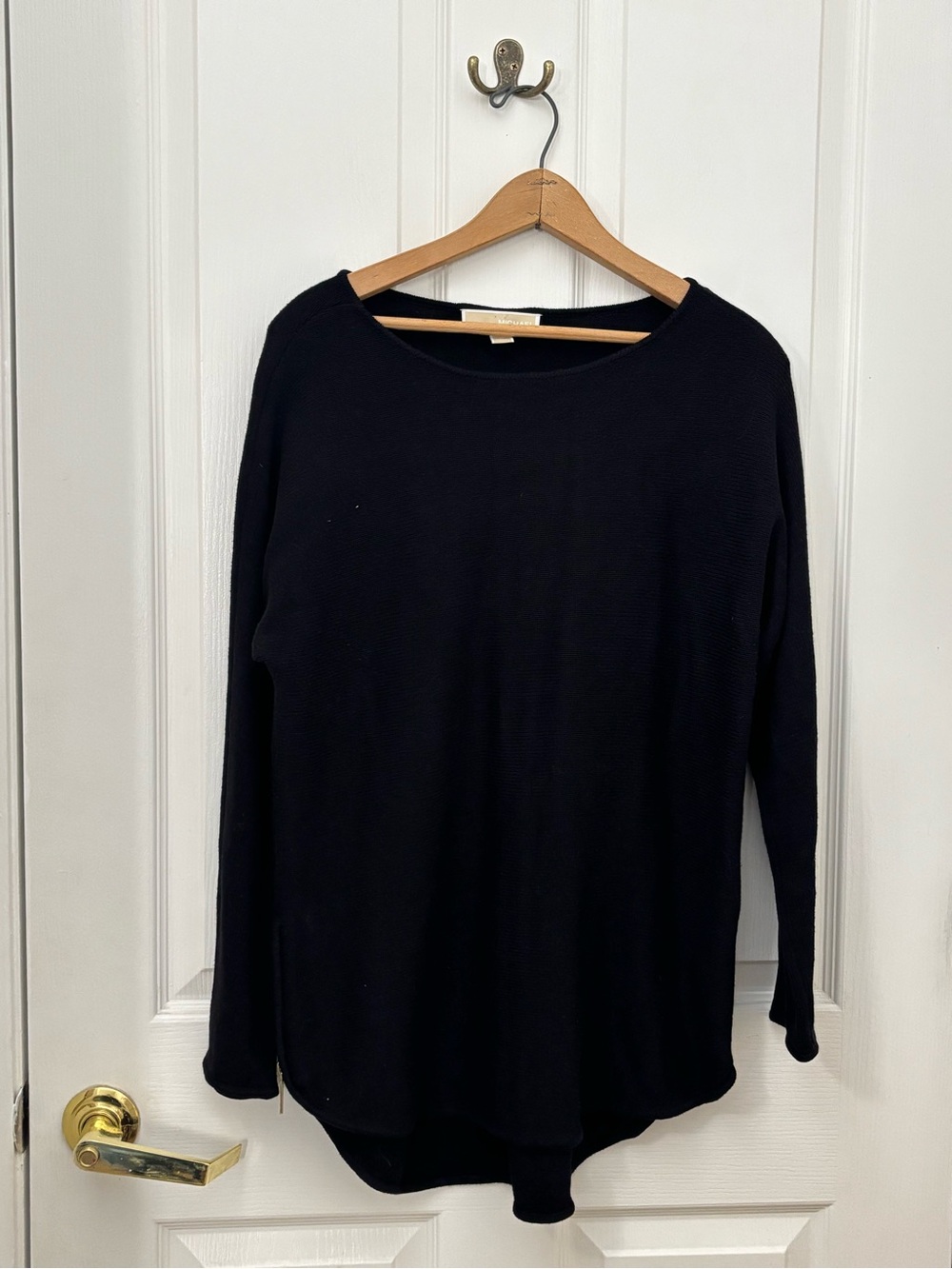 Michael Michael Kors Women’s Medium Black High-Low Zip Hem Sweater